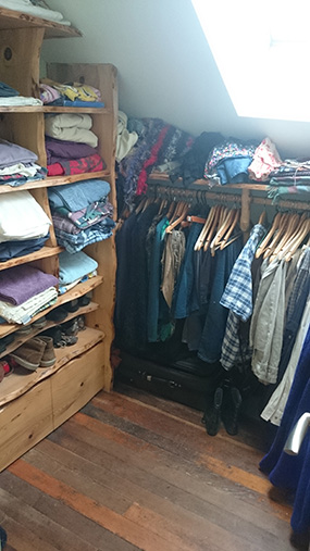 walk in wardrobe